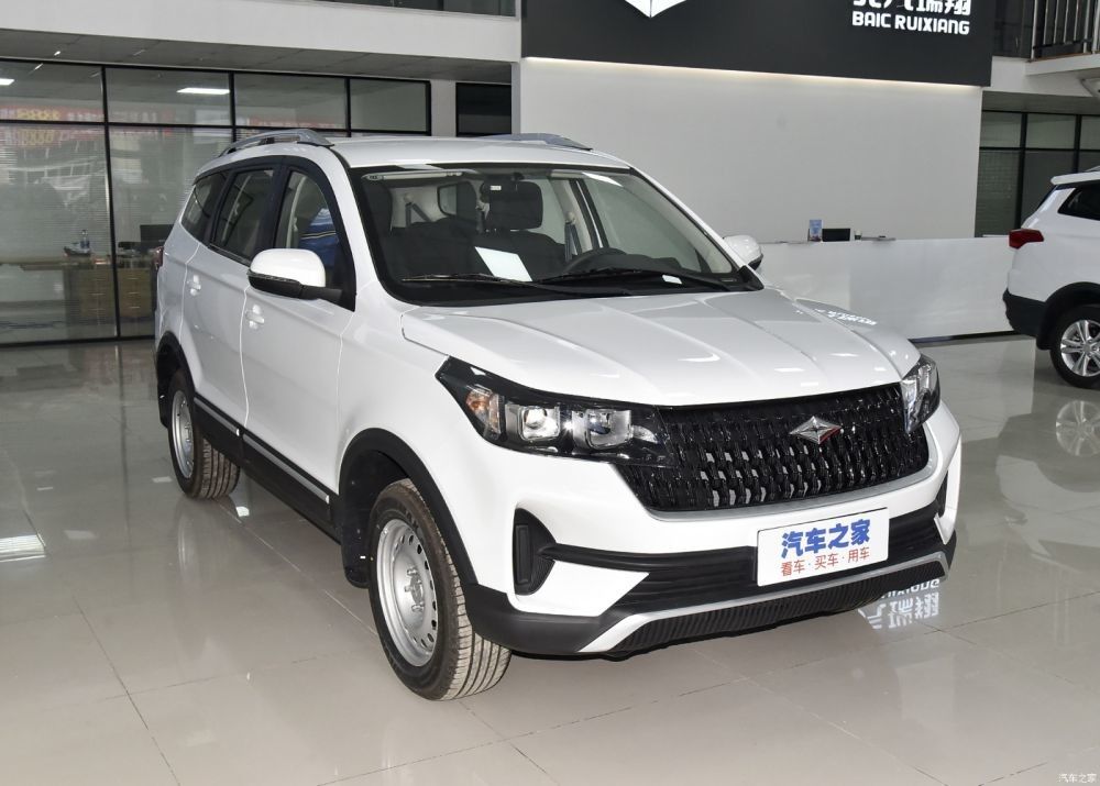 Compact Sport Left Hand Gasoline SUV 1.5L Fuel Multifunctional 7 Seats Car