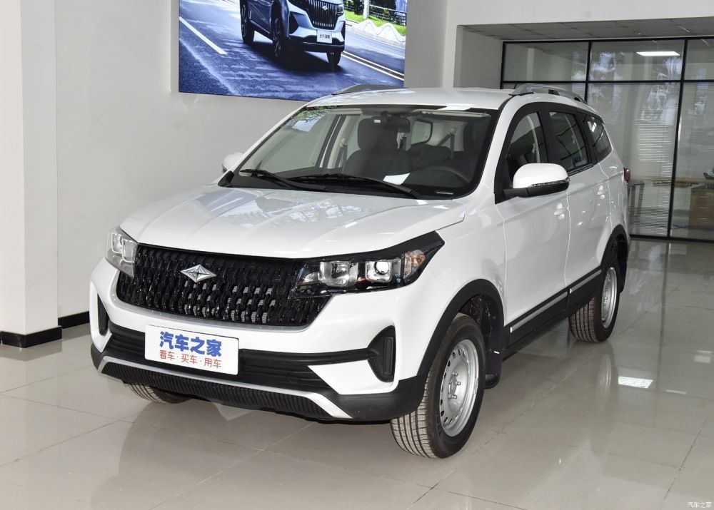 Compact Sport Left Hand Gasoline SUV 1.5L Fuel Multifunctional 7 Seats Car