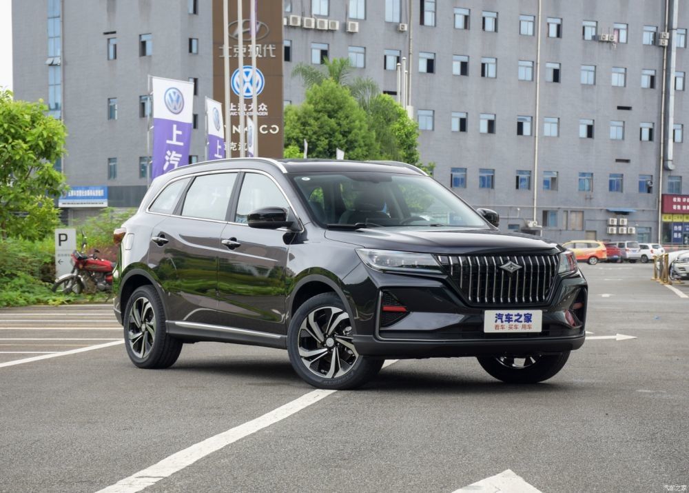 1.5T Sporty 7 Seater SUV Baic Ruixiang X5 Multi Functional Fuel SUV