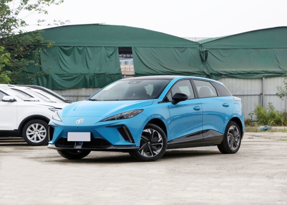 4 Doors LHD 425km MG4 EV Hatchback New Energy Vehicle 4 Wheels 5 Seat