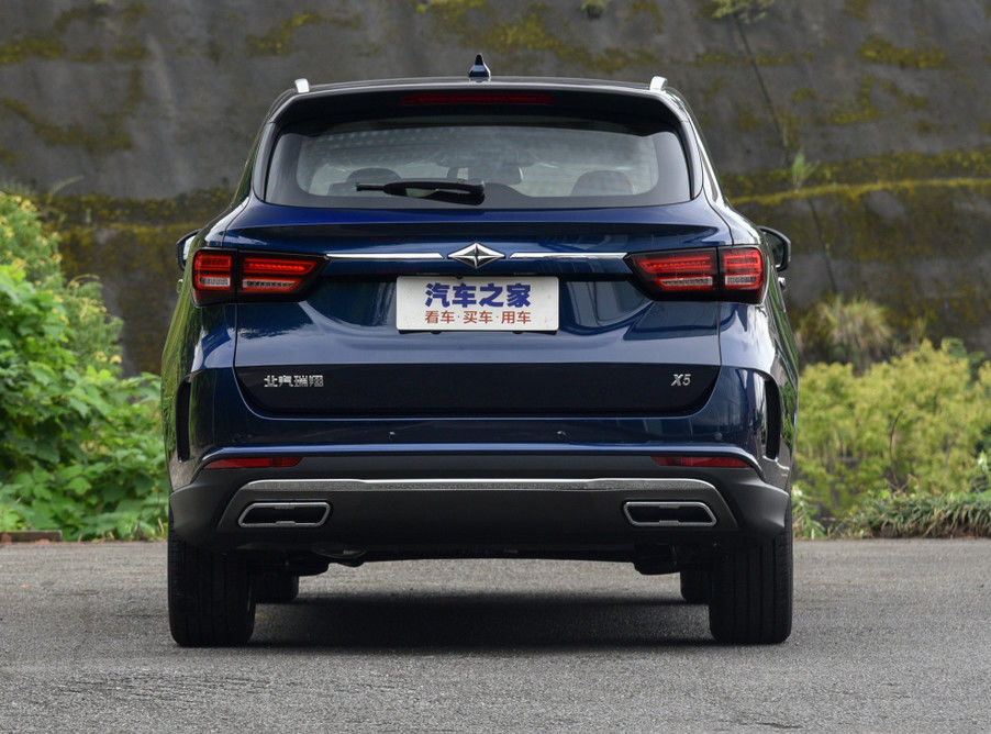 5/7 Seats Family SUV With Fuel High Speed High Performance Medium Sized 180KM