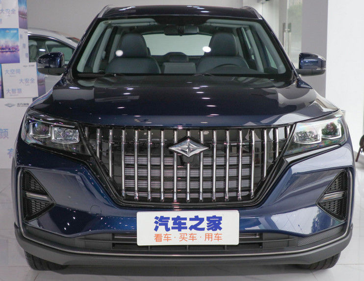 BAIC Ruixiang X5 Gasoline SUV 1.5T+6AT And 1.5T+6MT 5/7 Seats Sports Car