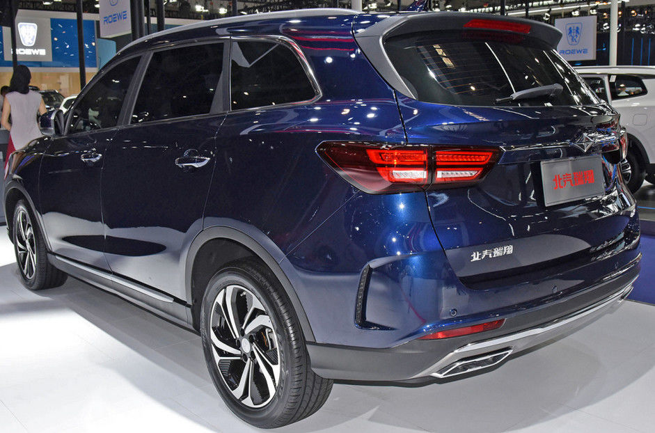 BAIC Gasoline Hatchback SUV With 55L Oil Tank And Max 180kmh Midsize SUV