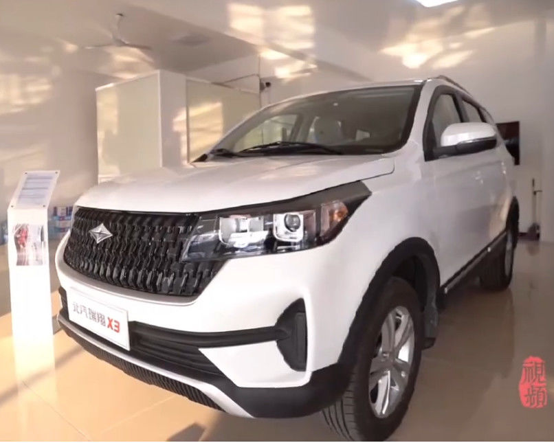 2-3-2 Seats Gasoline SUV Strong Power Practical Space Rich Intelligent Configurations X3