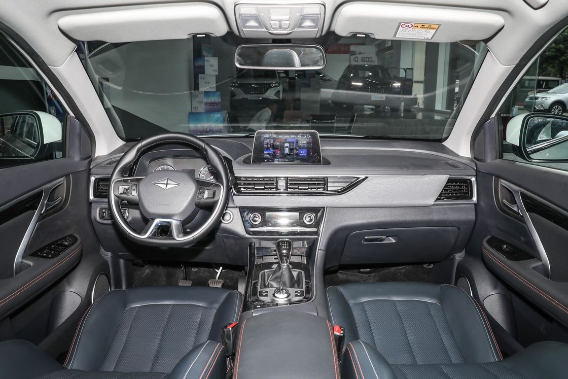 Front Engine Gasoline SUV Sport Utility Vehicle 5/7 Seater Large Space Car