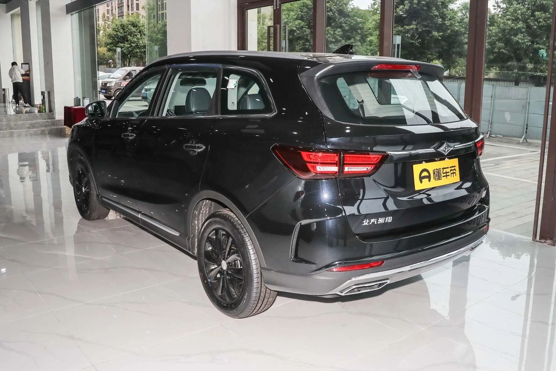 2815mm Wheelbase Gasoline SUV With Eps Solid Plate Rear Brake Intelligent System Four-Door