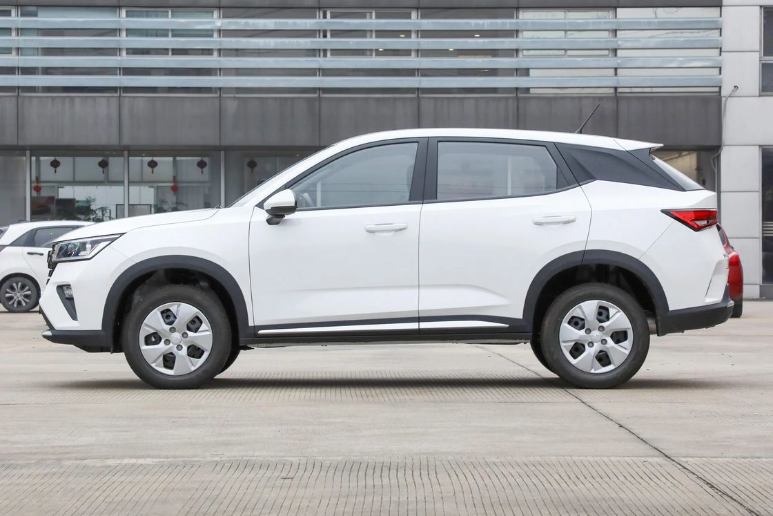 Wuling New Model Gasoline SUV 3400-4400 Maximum Torque Speed Gasoline Sport Utility Vehicle