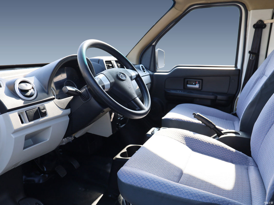 Right Side Sliding Door Electric Cargo Van With Lithium Battery New Energy Cargo Van