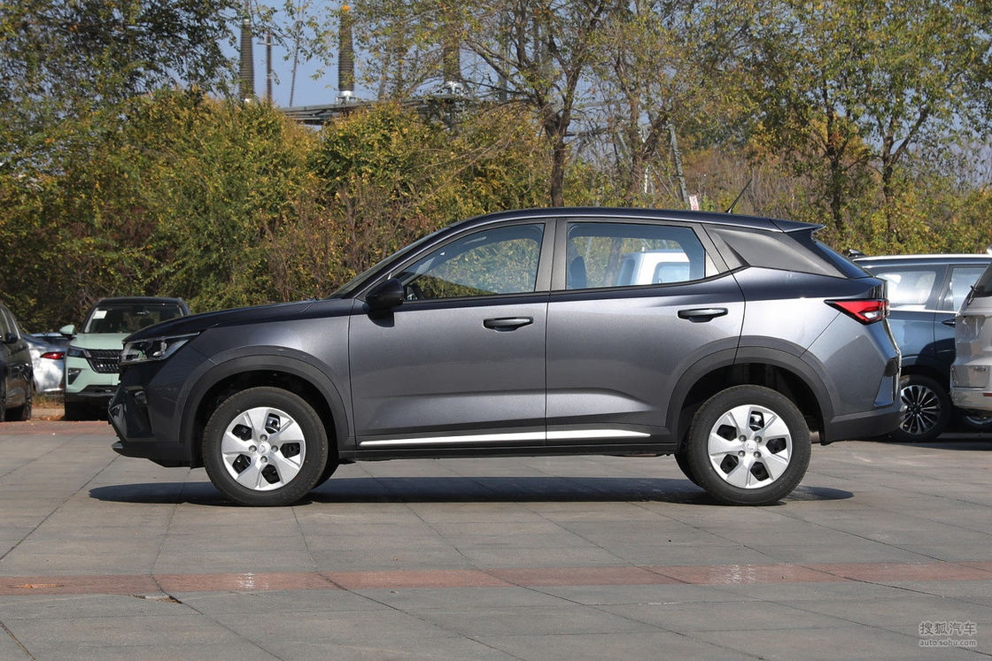 1.5L Compact Gasoline SUV 5 Seats Big Space High Performance Vehicles Family Outdoor SUV