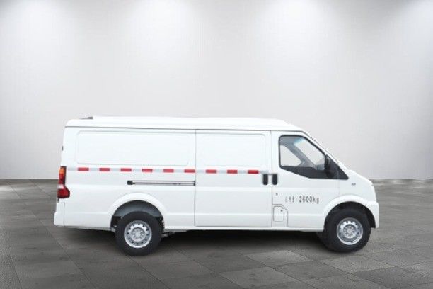 Commercial Cargo Van Electric Cargo Truck Drive Safely 3 Probes 360 Nm 130 Km/H