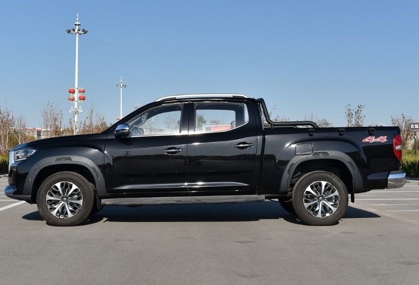 High Performance 2.0T Diesel Manual 2WD PICKUP Truck With170 Max Speed In Stock