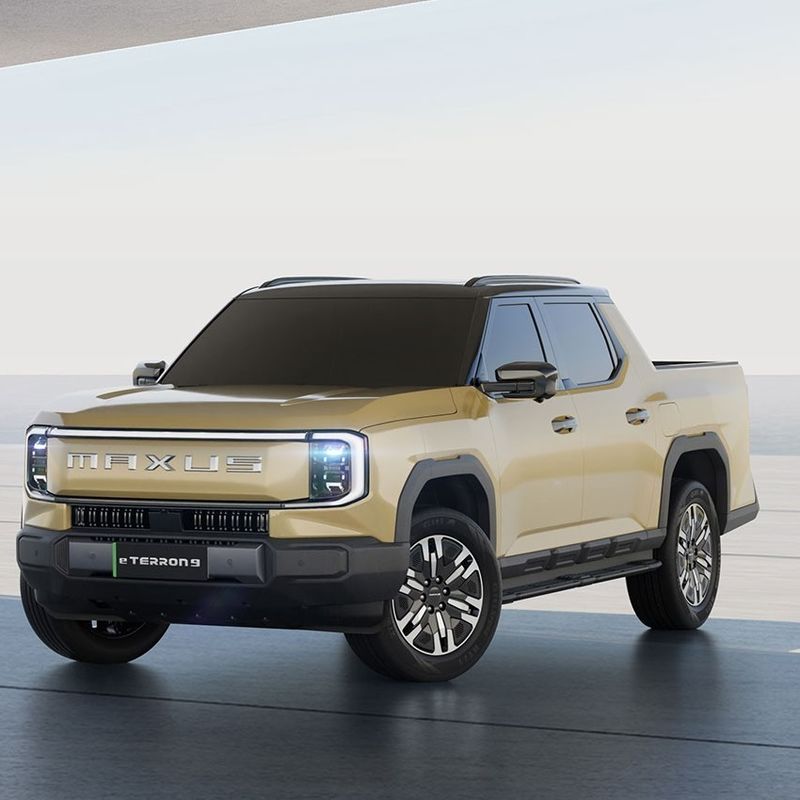 MAXUS Pickup Vehicle 5-Seater eTerron 9 with 325 kW Peak Power and Enhanced Safety Features